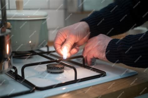how to turn on a gas stove with a match